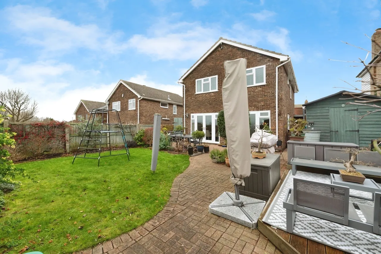 Halstow Way, BASILDON, Essex, SS13, photo 18