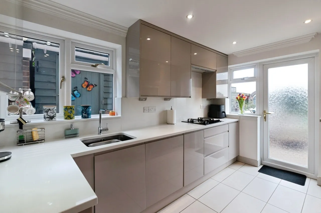 Halstow Way, BASILDON, Essex, SS13, photo 3