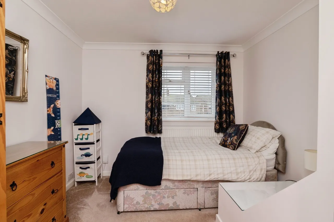Halstow Way, BASILDON, Essex, SS13, photo 15