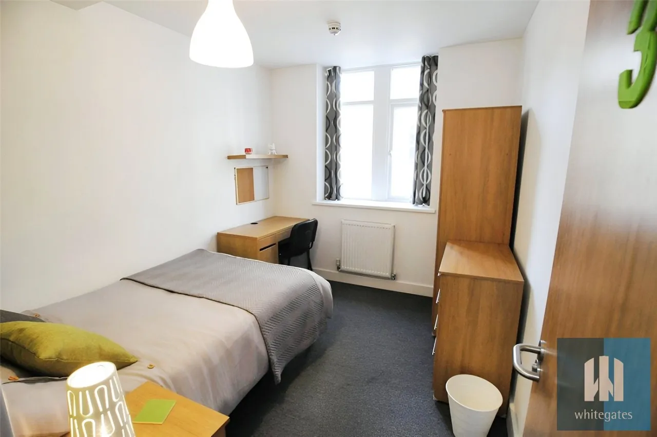 Firth Street, Huddersfield, HD1, photo 3