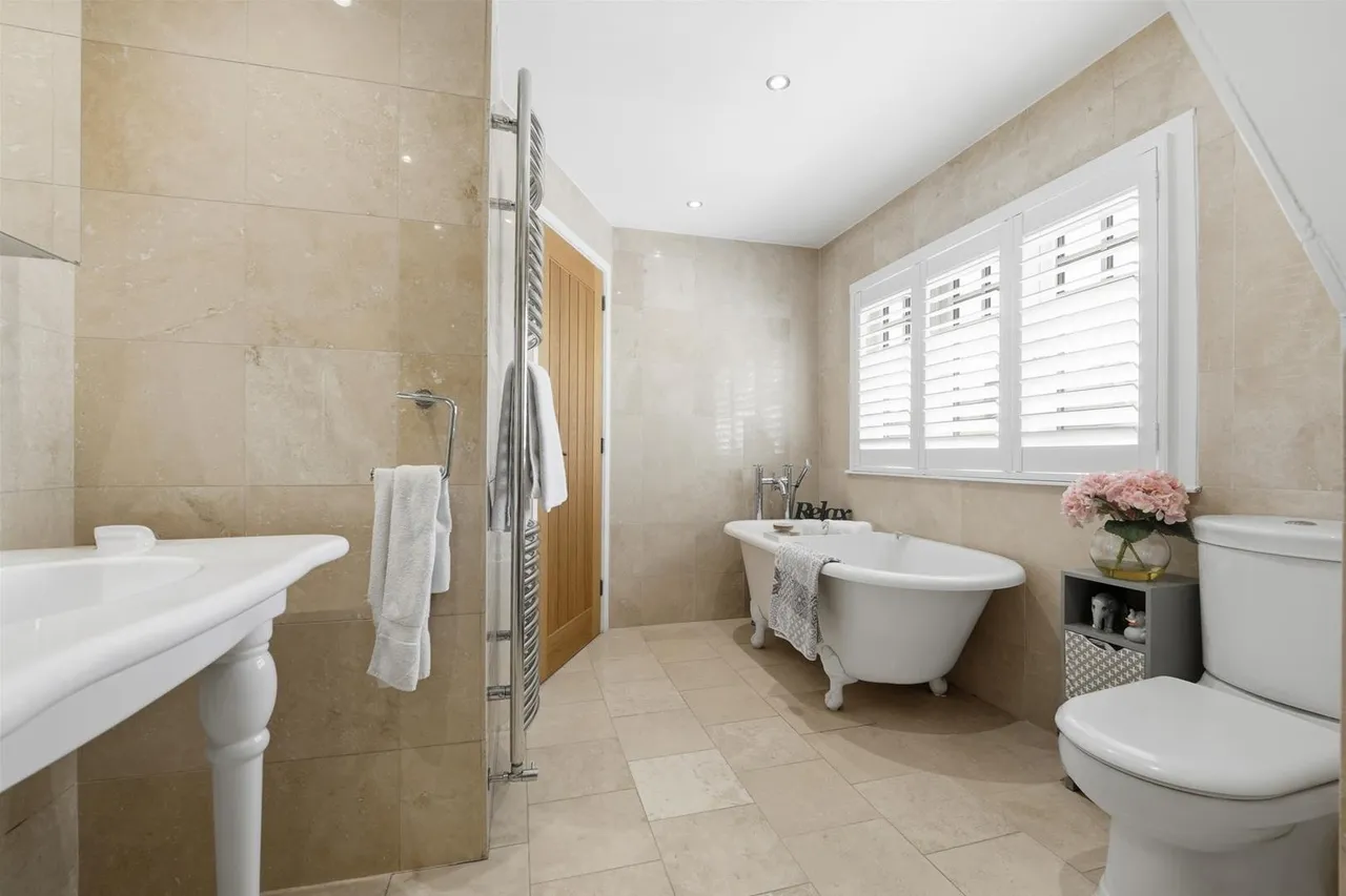 Pool End Close, Tytherington, photo 28