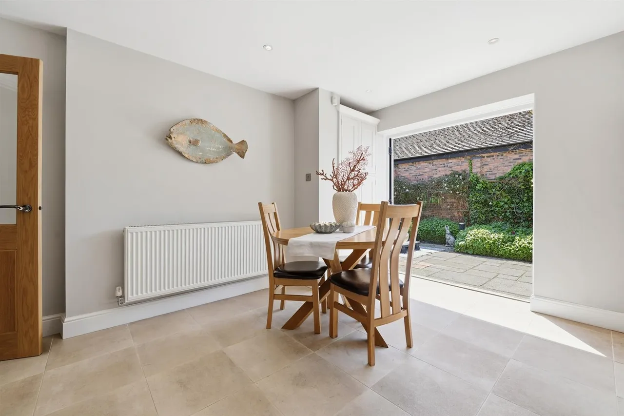 Pool End Close, Tytherington, photo 14