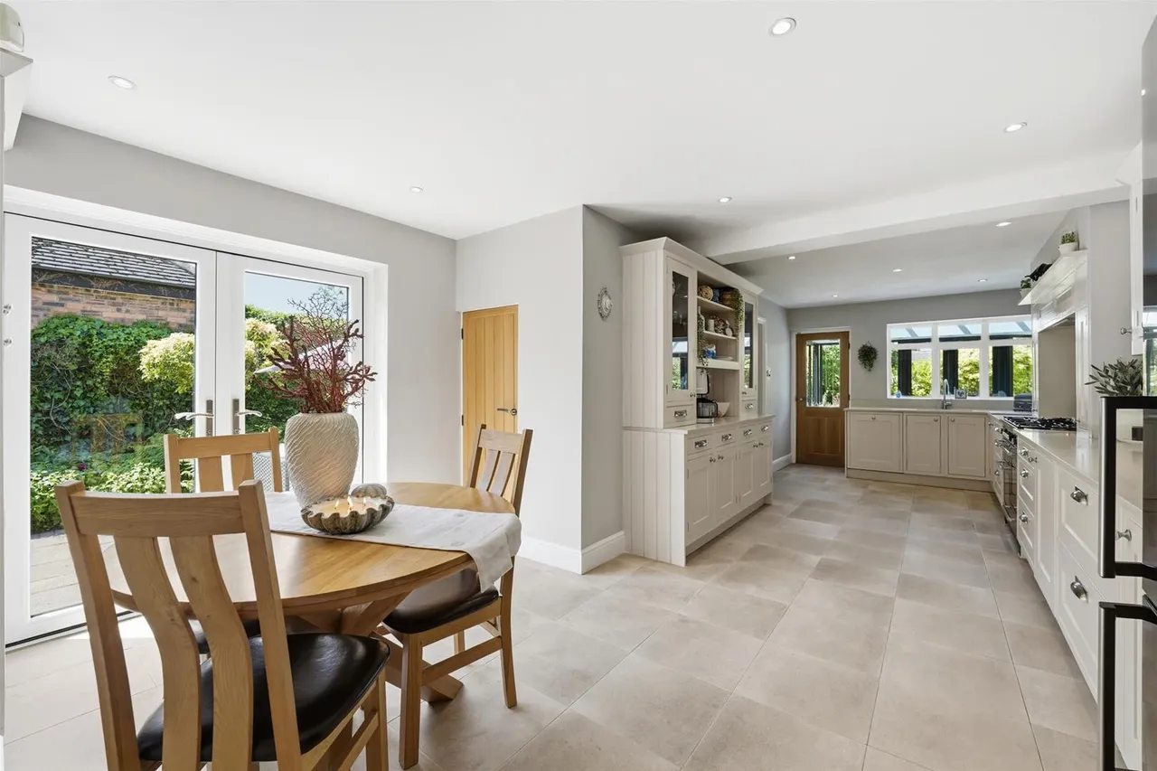 Pool End Close, Tytherington, photo 13