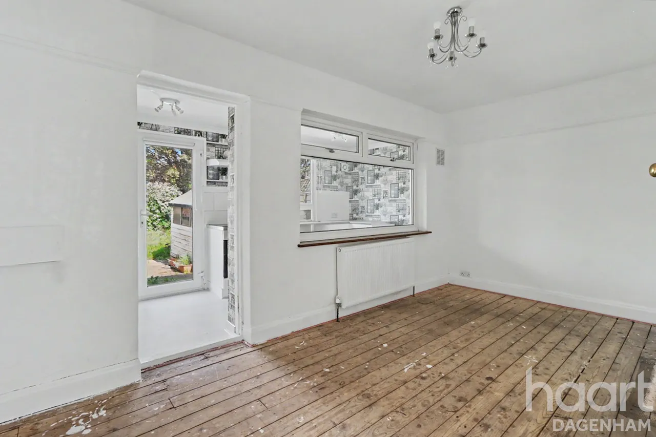 Orchard Road, Dagenham, RM10, photo 6