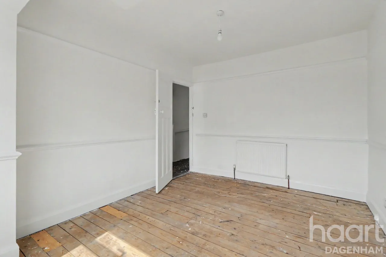 Orchard Road, Dagenham, RM10, photo 18