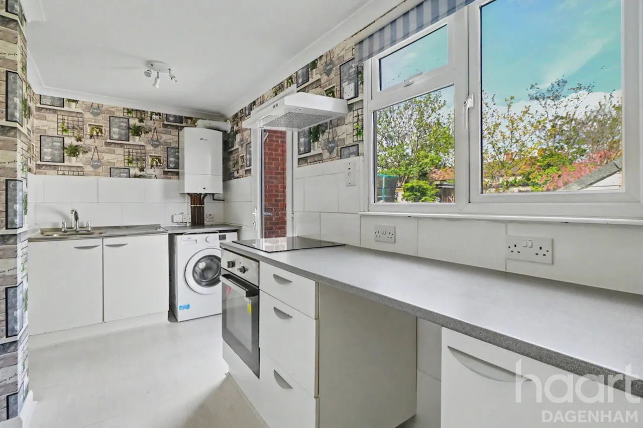 Orchard Road, Dagenham, RM10, photo 10