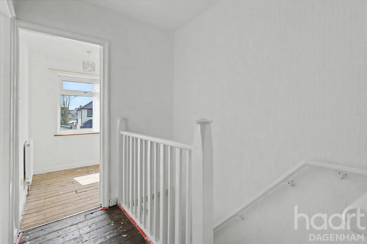 Orchard Road, Dagenham, RM10, photo 15