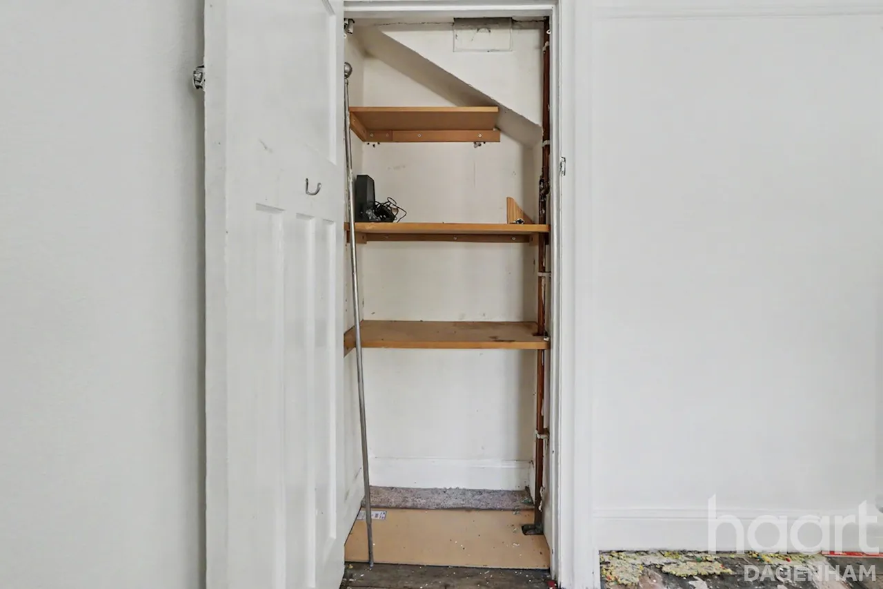 Orchard Road, Dagenham, RM10, photo 8