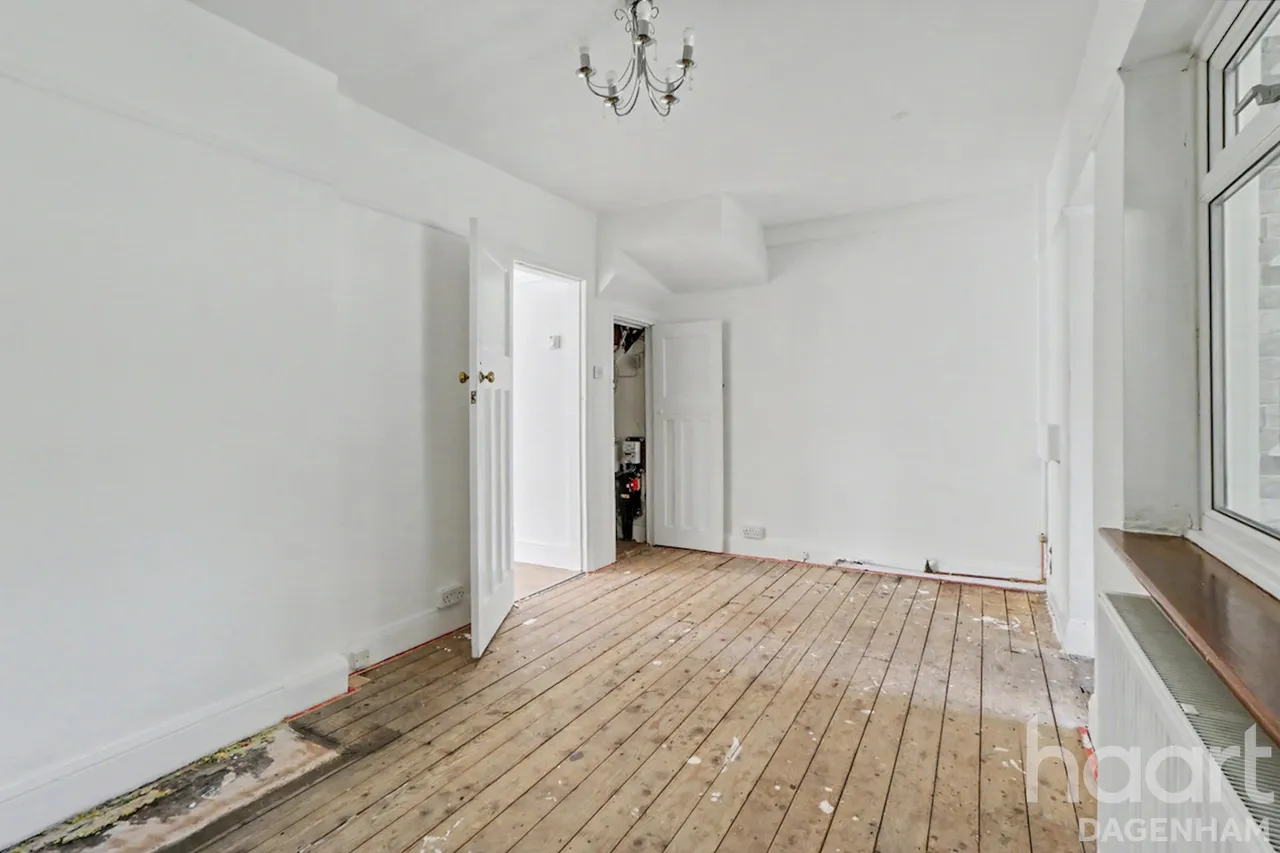 Orchard Road, Dagenham, RM10, photo 7