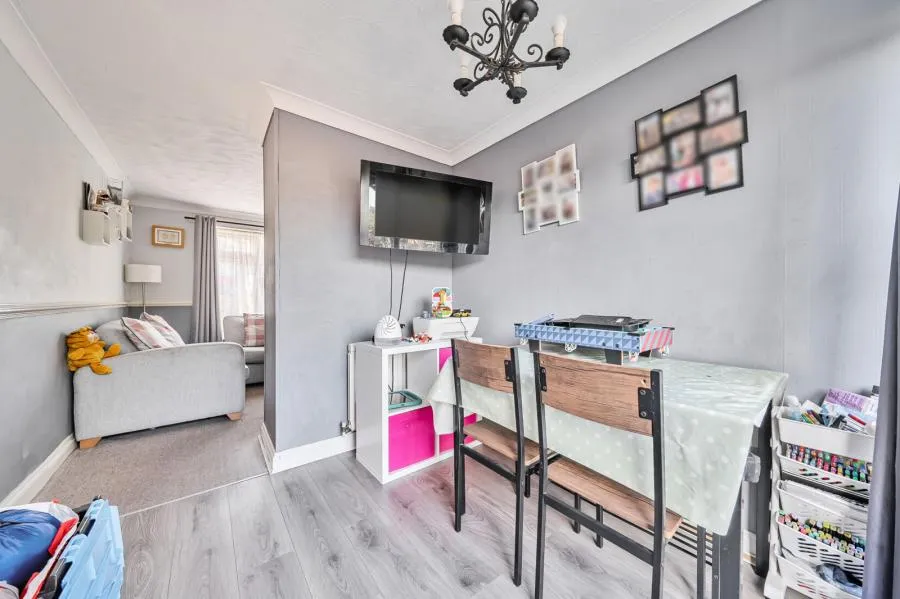 Park Close, Burton, BH23, photo 5