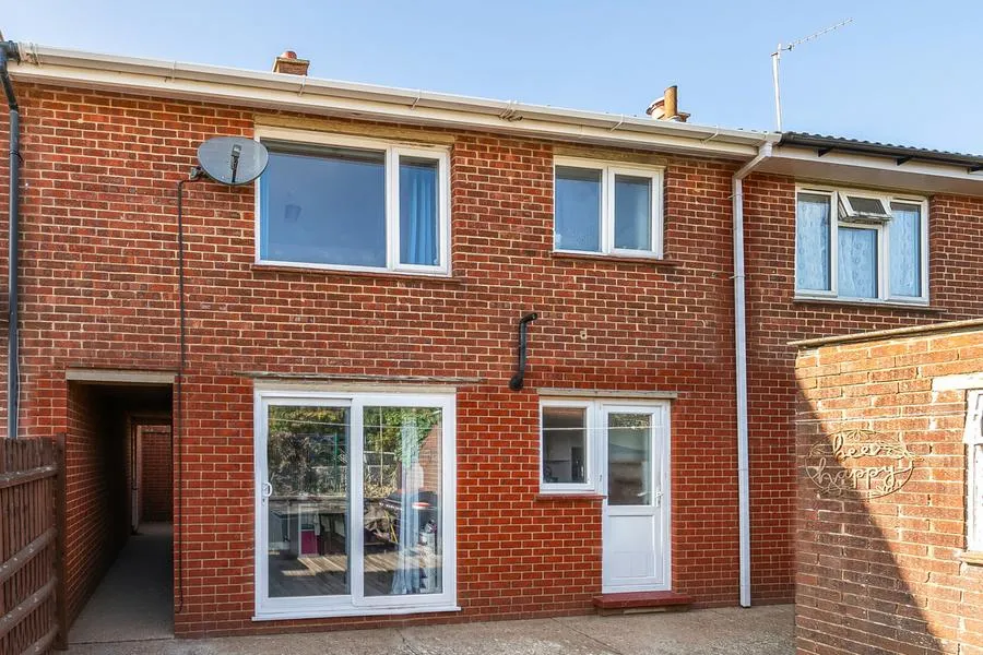 Park Close, Burton, BH23, photo 15