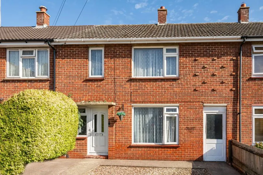 2 bed house for sale, Park Close, Burton, BH23