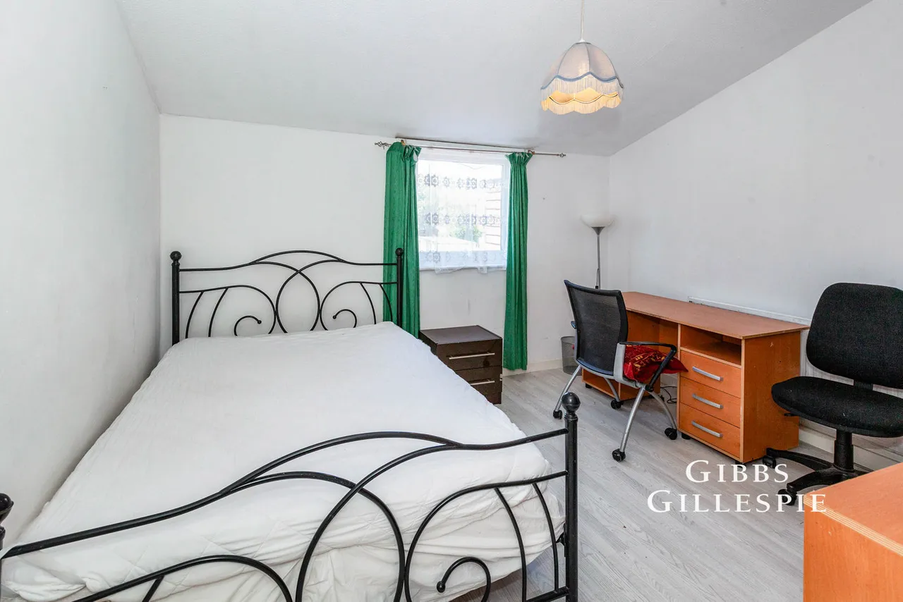 Ivanhoe Close, Uxbridge Fees Apply, UB8, photo 6
