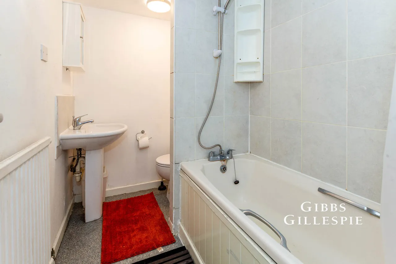 Ivanhoe Close, Uxbridge Fees Apply, UB8, photo 7