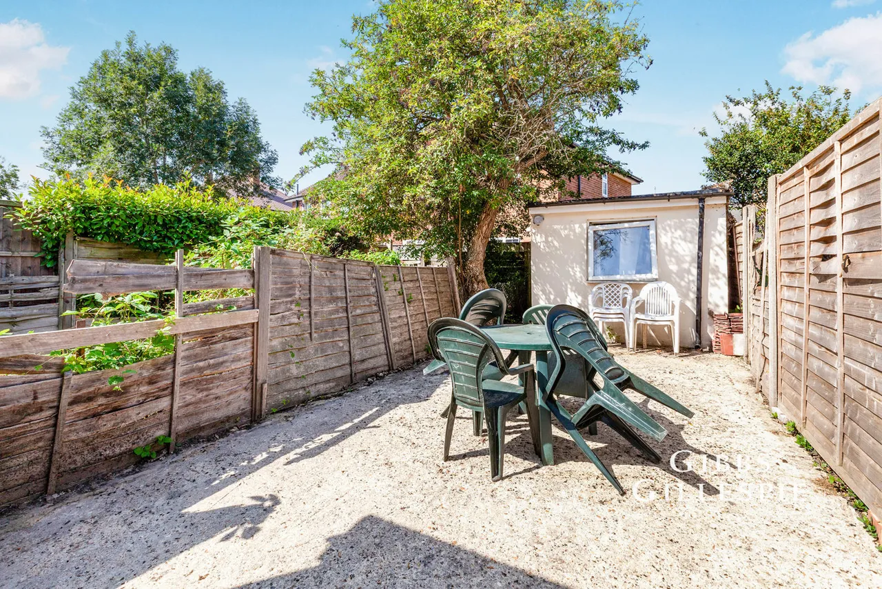 Ivanhoe Close, Uxbridge Fees Apply, UB8, photo 10