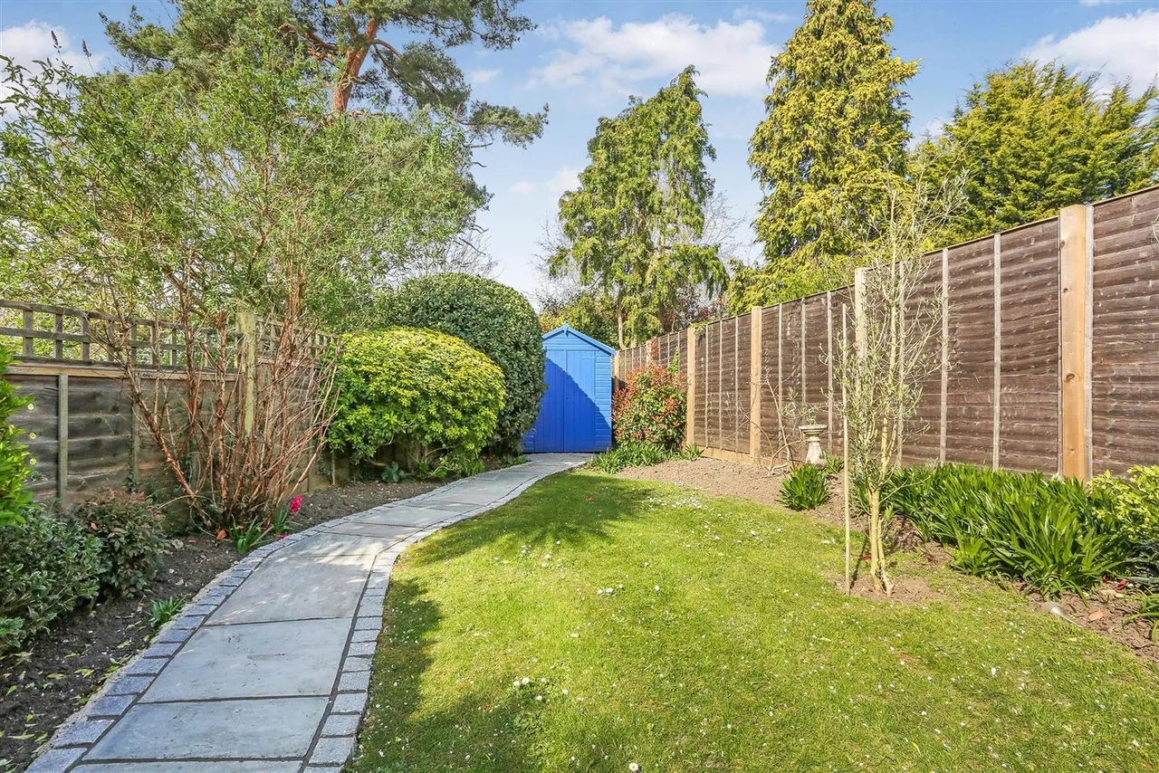 Anne Boleyn's Walk, Cheam, SM3, photo 18