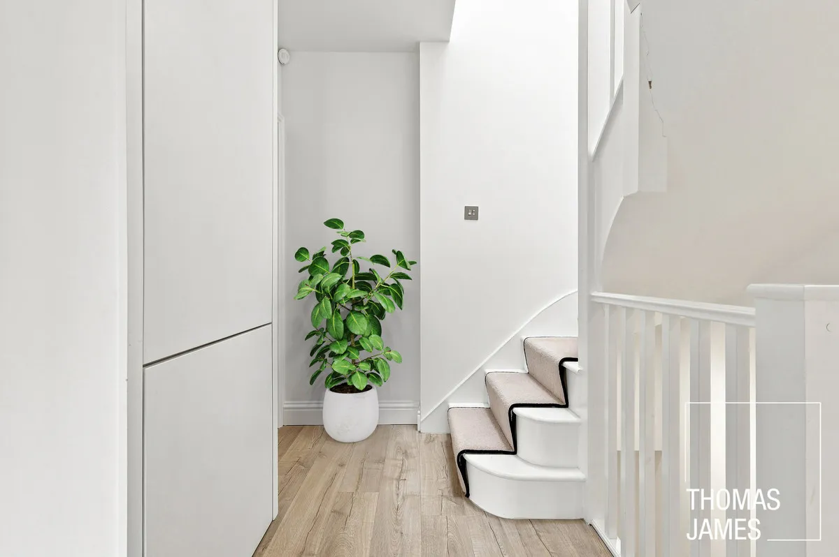 London, N21, photo 12