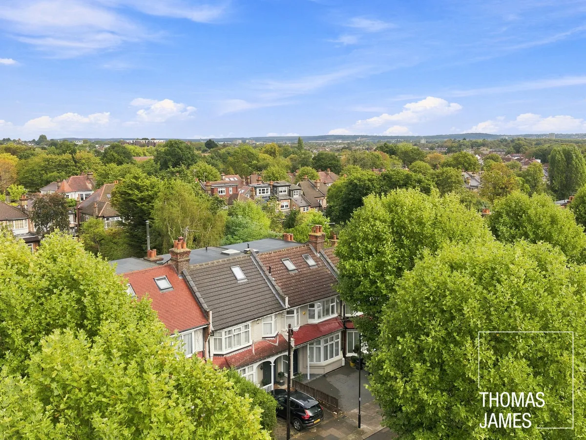London, N21, photo 16