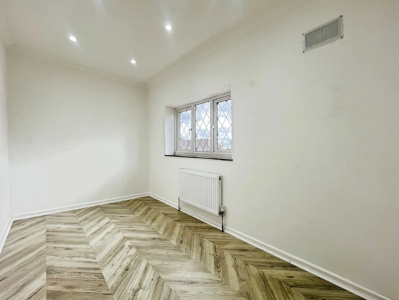 Courtenay Road, Farnham, Surrey, GU9 9DN, photo 8