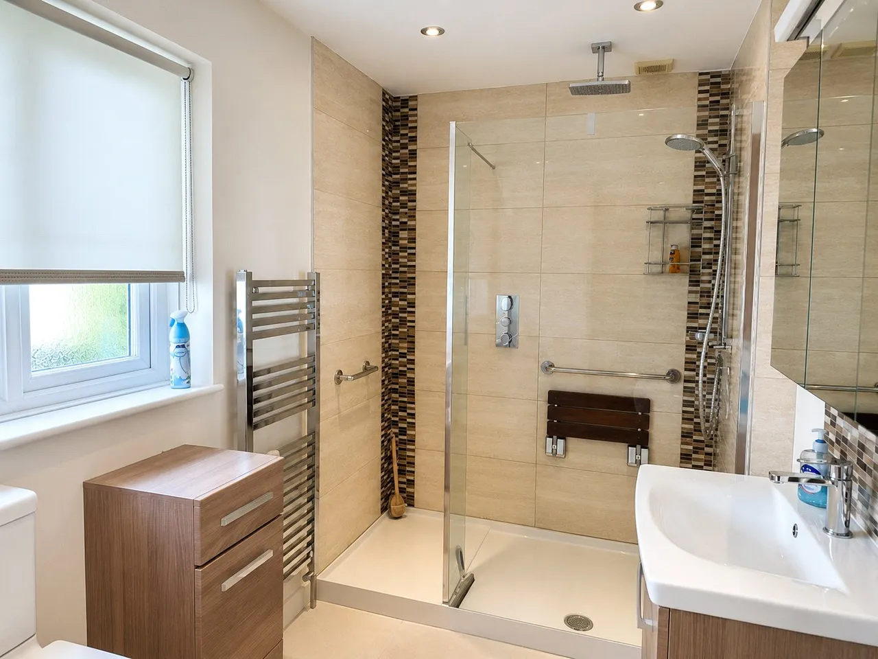 Cranmore Lane, Aldershot, Hampshire, GU11 3AT, photo 7