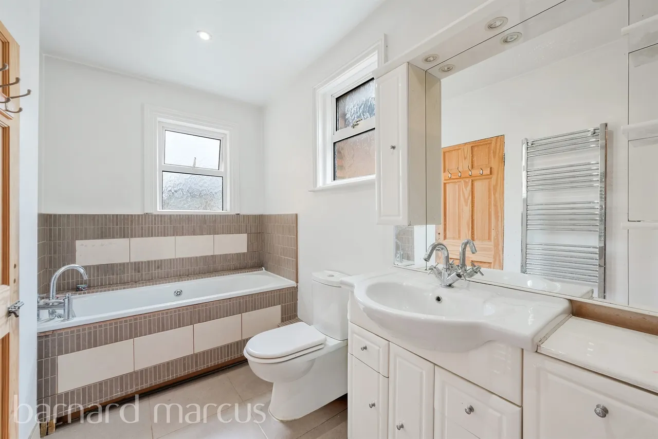 Ross Road, Wallington, SM6, photo 13