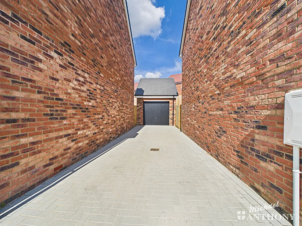 Feanor Gardens, Leighton Buzzard, LU7 3SD, photo 17