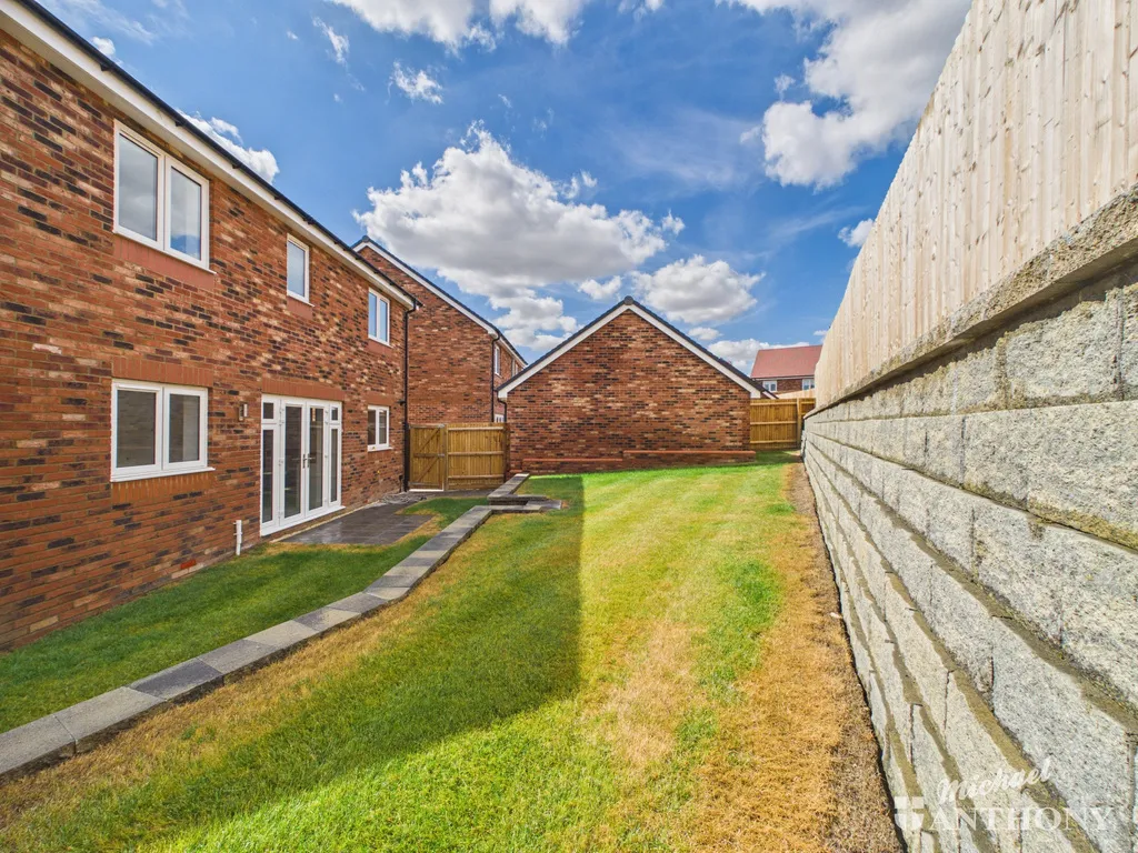 Feanor Gardens, Leighton Buzzard, LU7 3SD, photo 5
