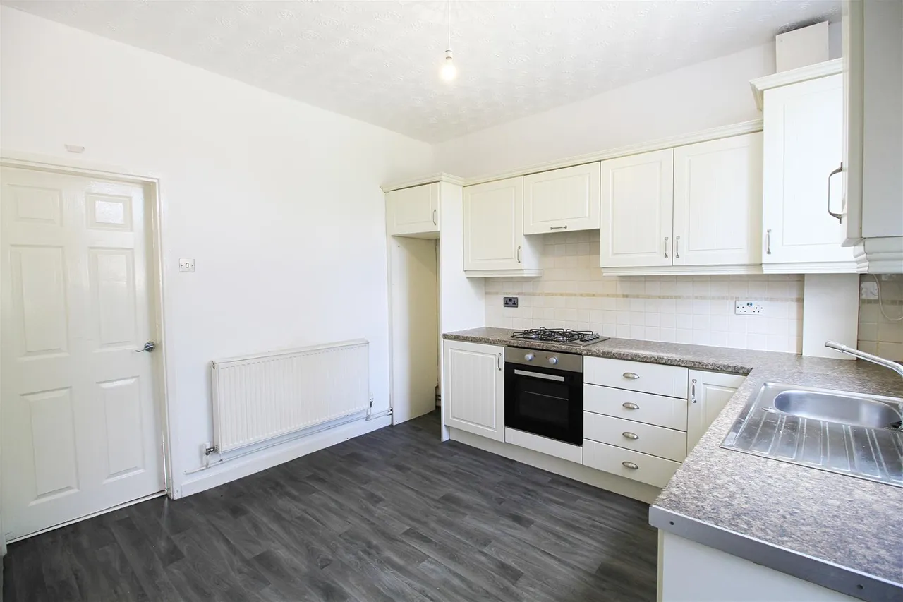 Osborne Road, Denton, photo 6