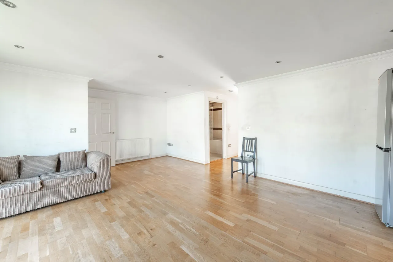 Flat 12, 2 Walton Avenue, Harrow, photo 2
