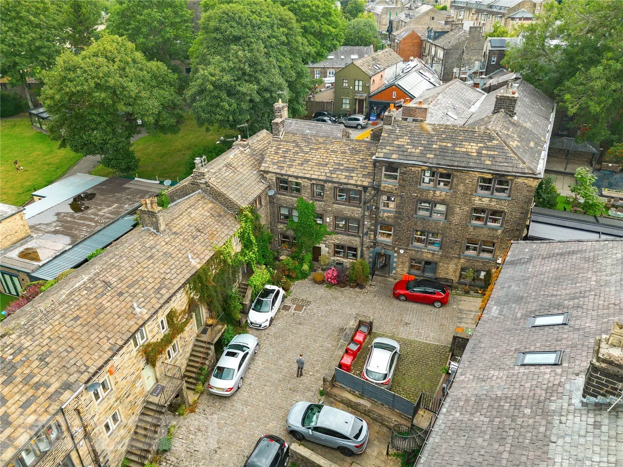 St. Marys Gate, Uppermill, OL3, photo 24