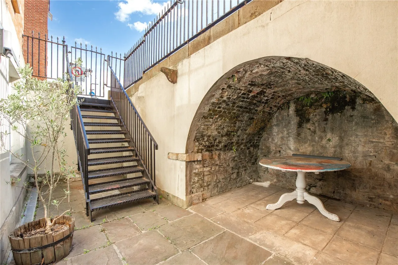St. Paul Street, Bristol, BS2, photo 8