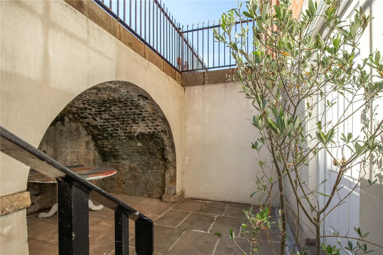St. Paul Street, Bristol, BS2, photo 3