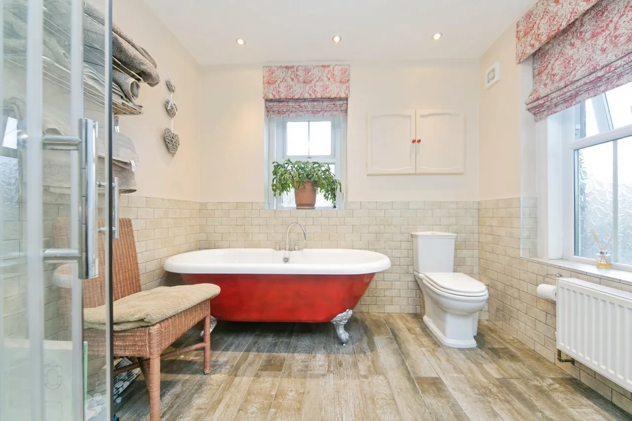 Hawarden Road, Colwyn Bay, LL29, photo 9