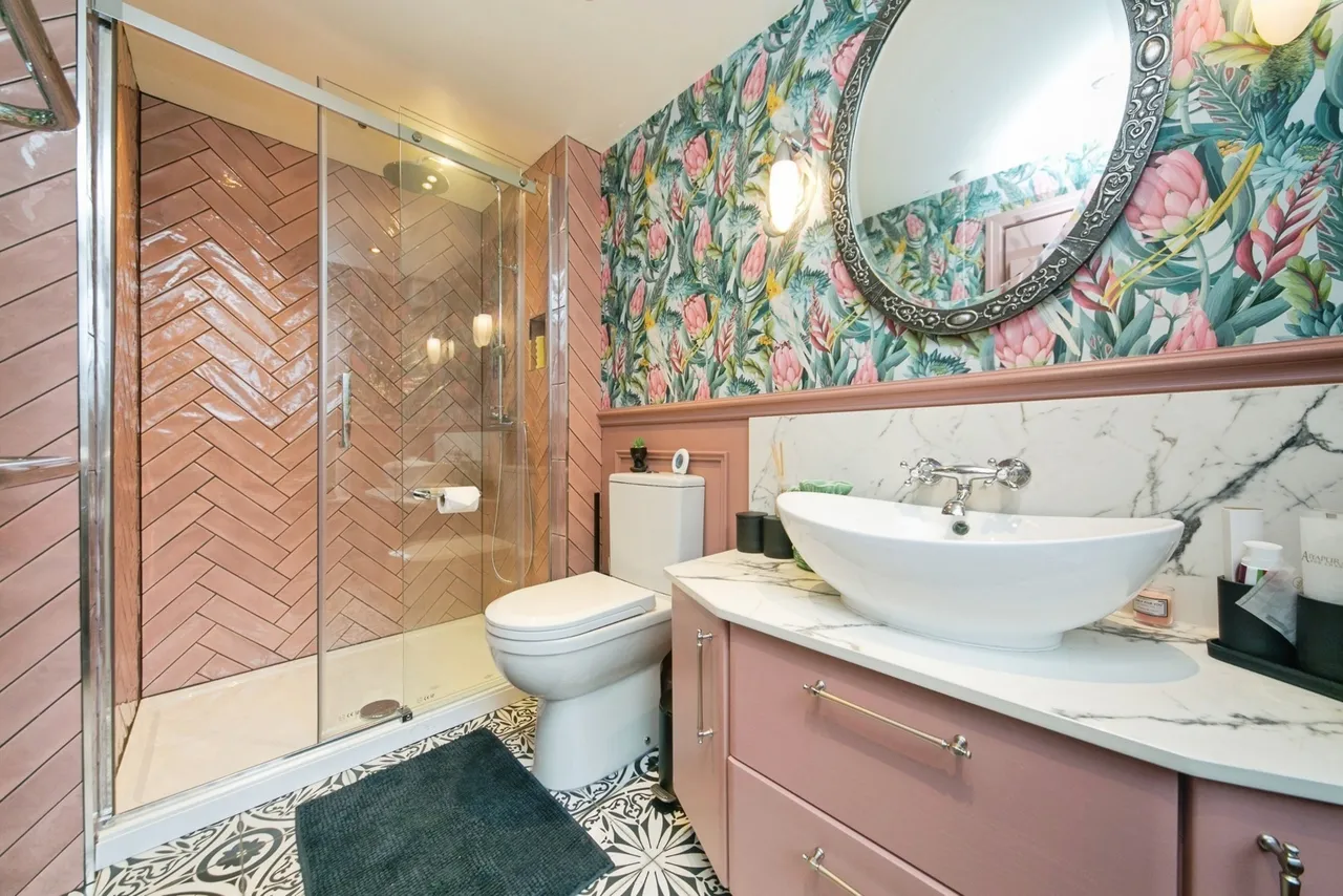Hawarden Road, Colwyn Bay, LL29, photo 7