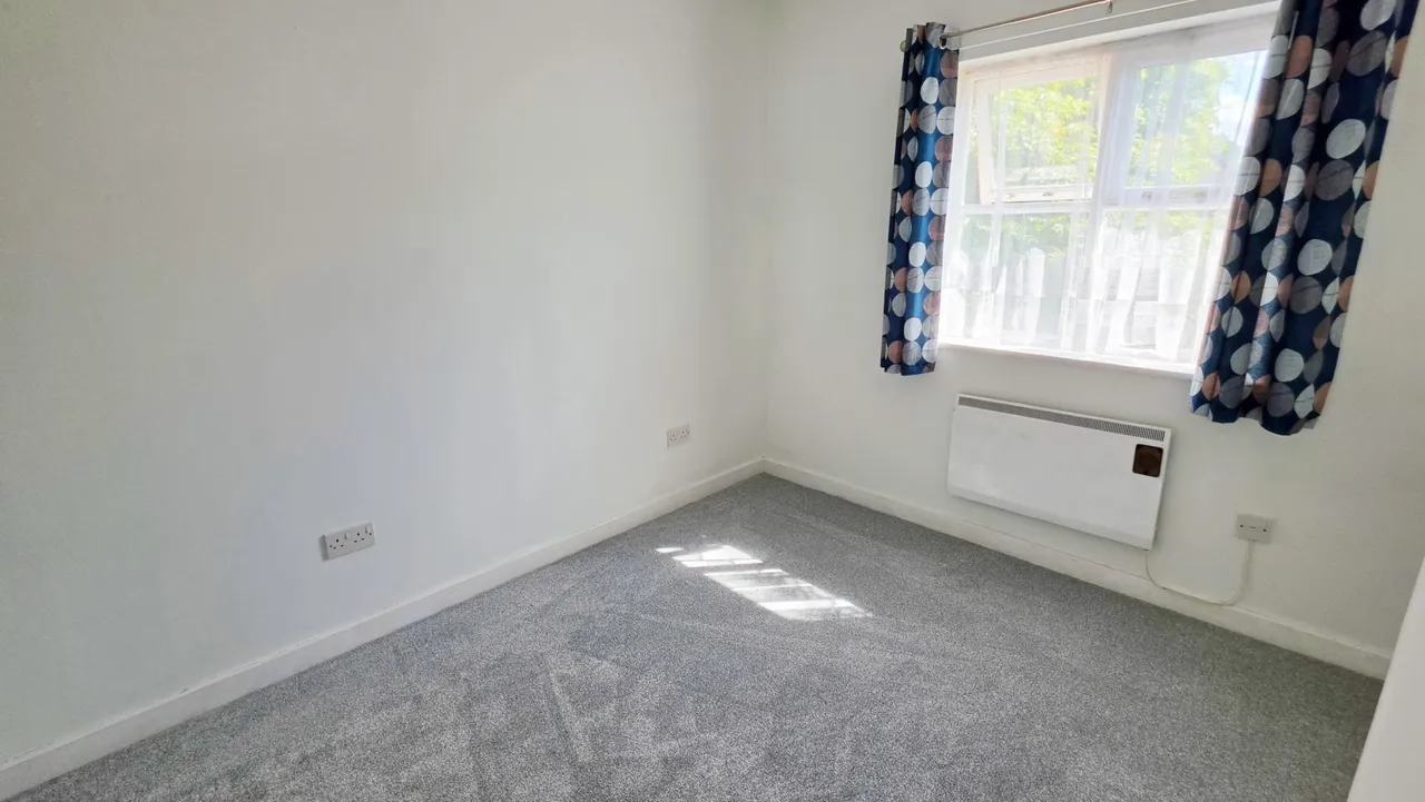 Stapleford Close, Chelmsford, Essex, CM2, photo 4