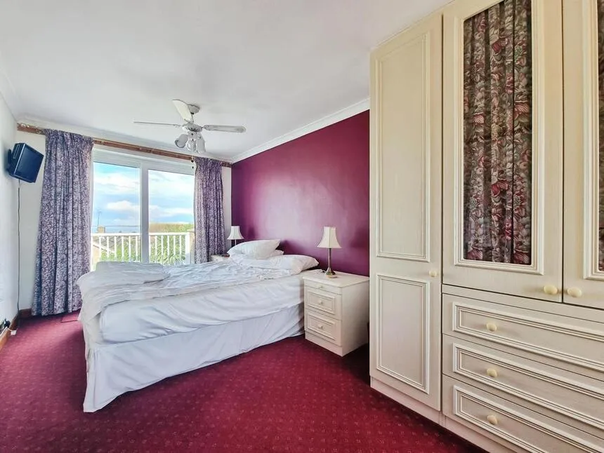 Columbia Avenue, Whitstable, Kent, CT5, photo 9