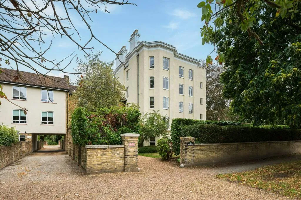 1 bed flat for sale — St. Pauls Cray Road, The Chestnuts St. Pauls Cray Road, BR7