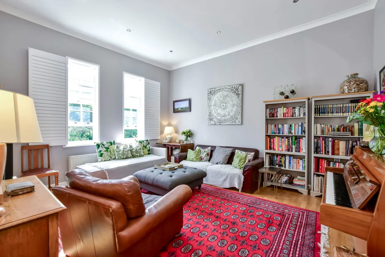 Beningfield Drive, London Colney, AL2, photo 11