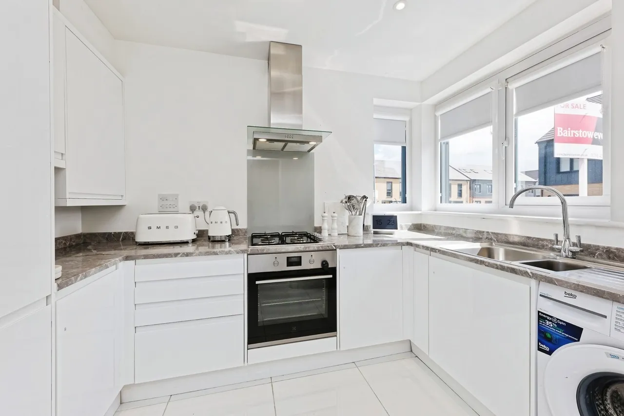 Venus Close, Milton Regis, Sittingbourne, Kent, ME10, photo 12