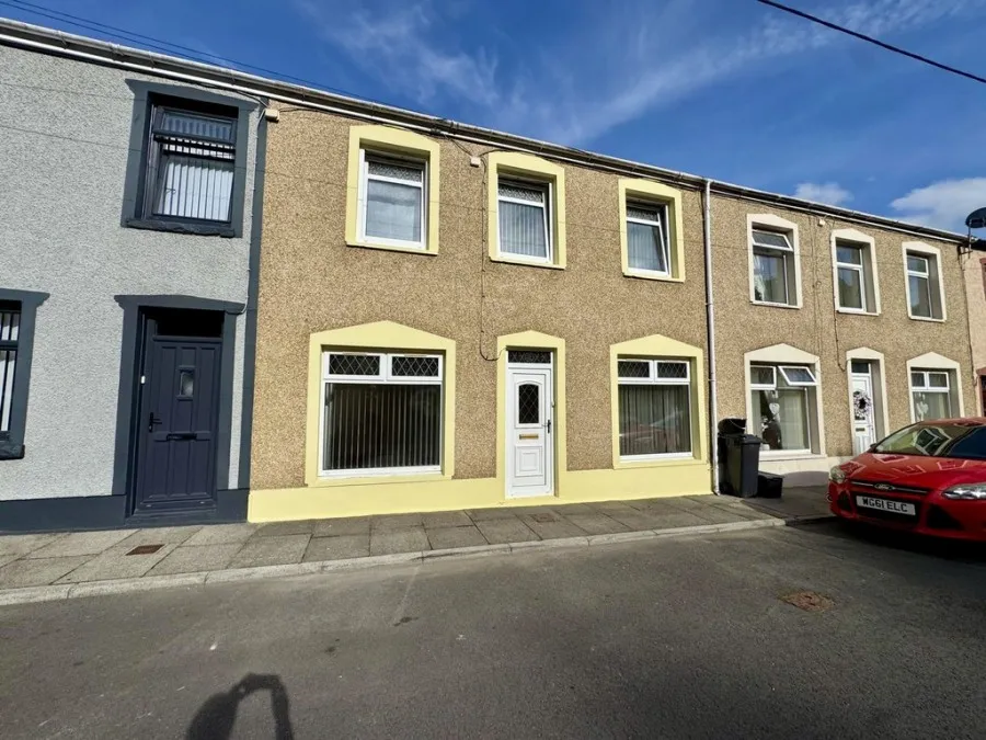 3 bed house for sale, Griffith Terrace, Aberfan