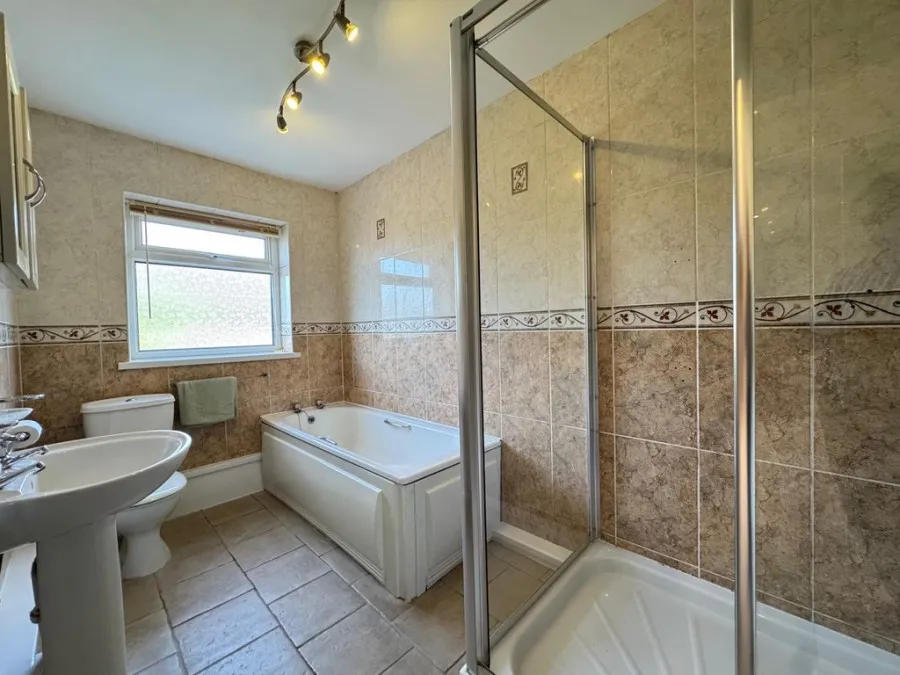 Griffith Terrace, Aberfan, photo 6