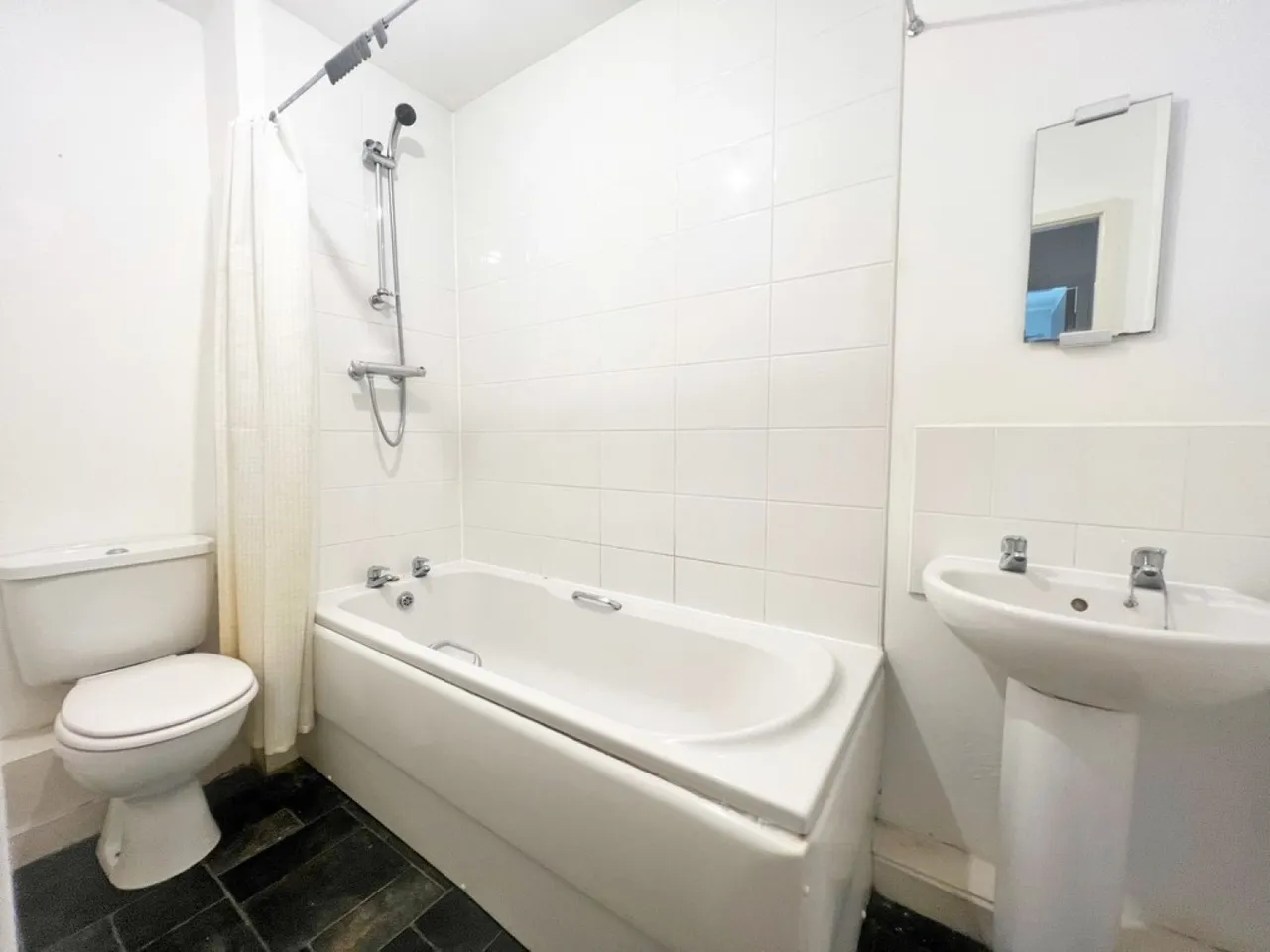 Off Percival Road, Runcorn, WA7, photo 5