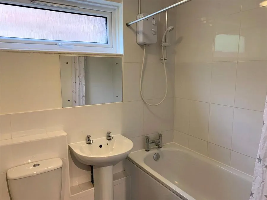 Britannia Road, Warley, CM14, photo 6