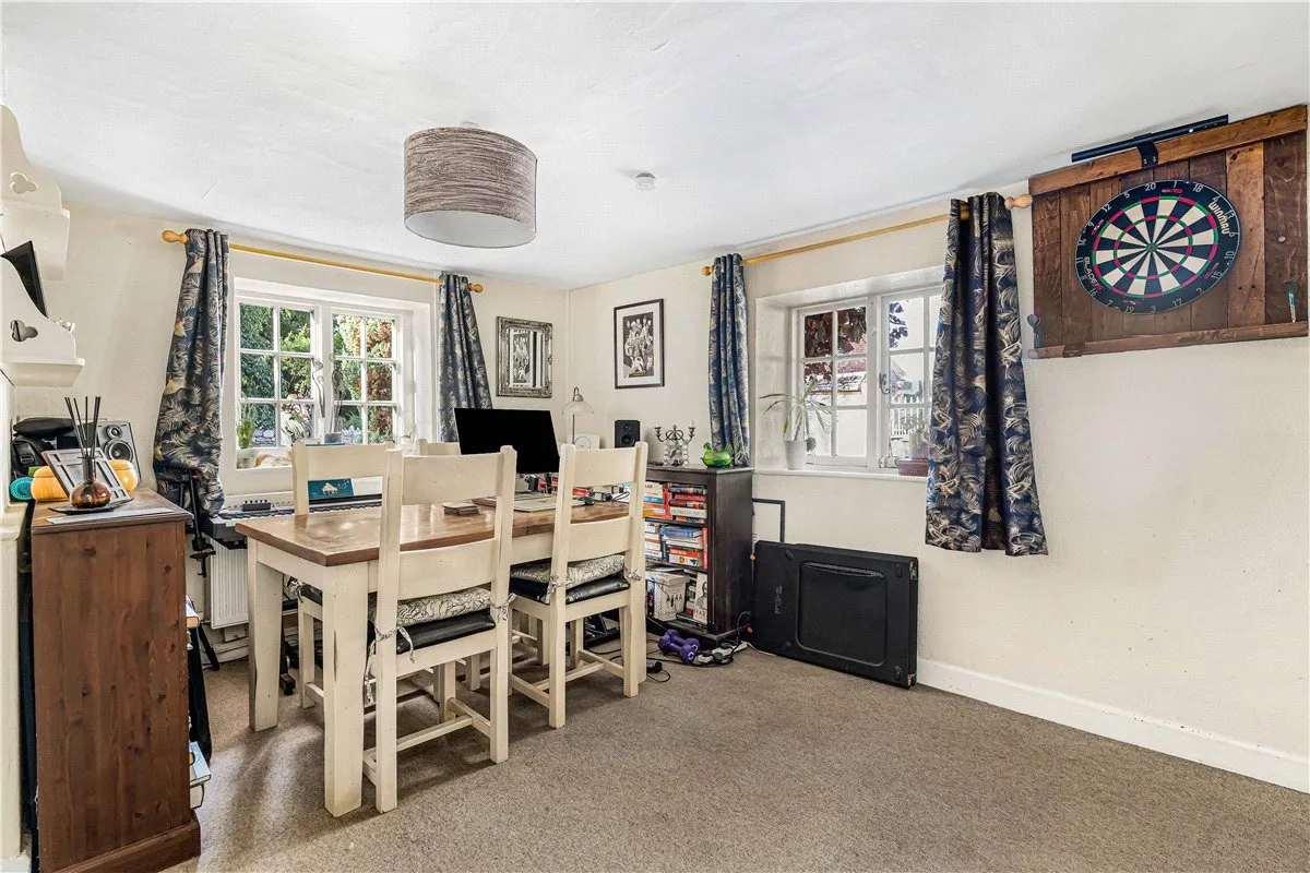 East Kennett, Marlborough, SN8, photo 4