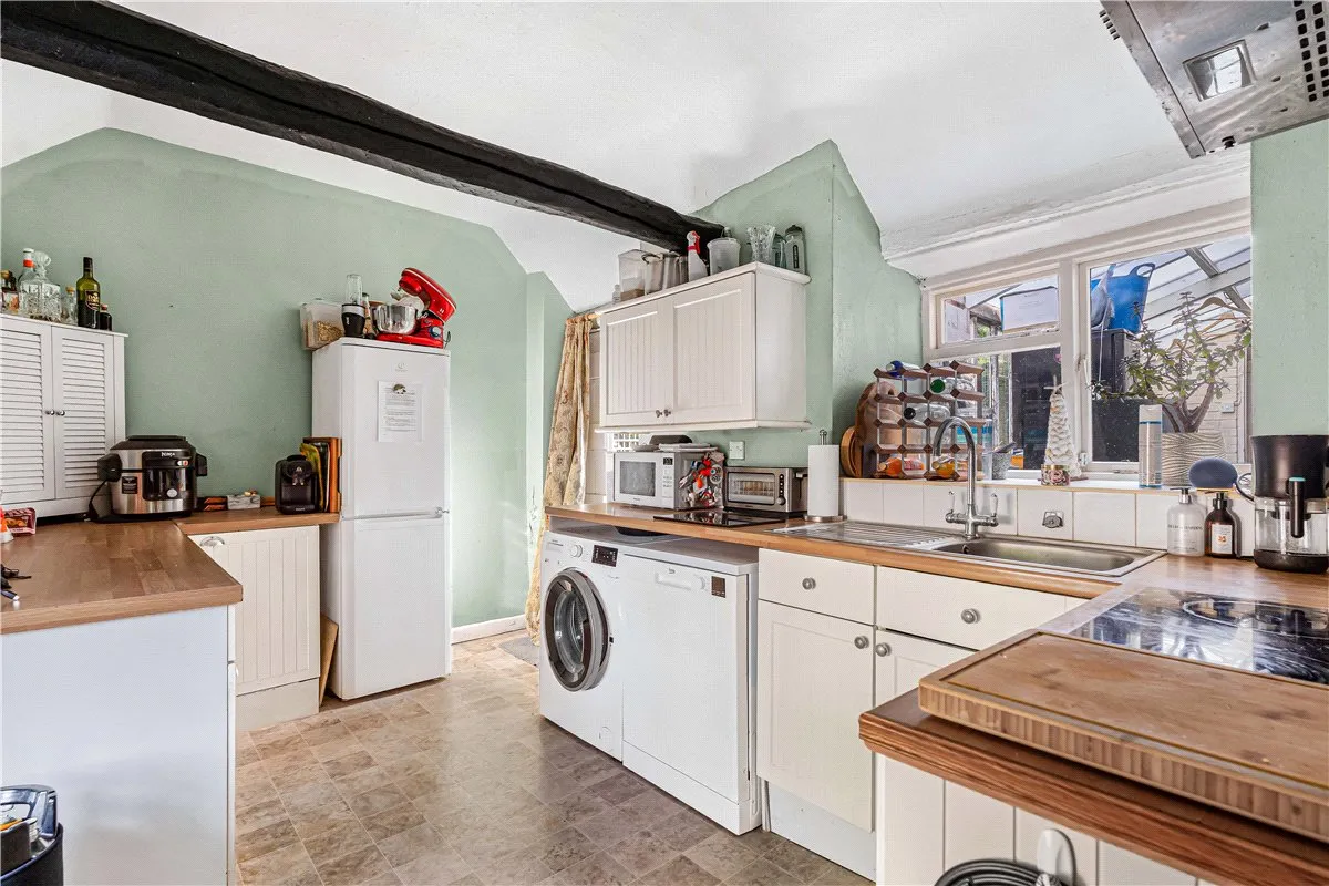 East Kennett, Marlborough, SN8, photo 3