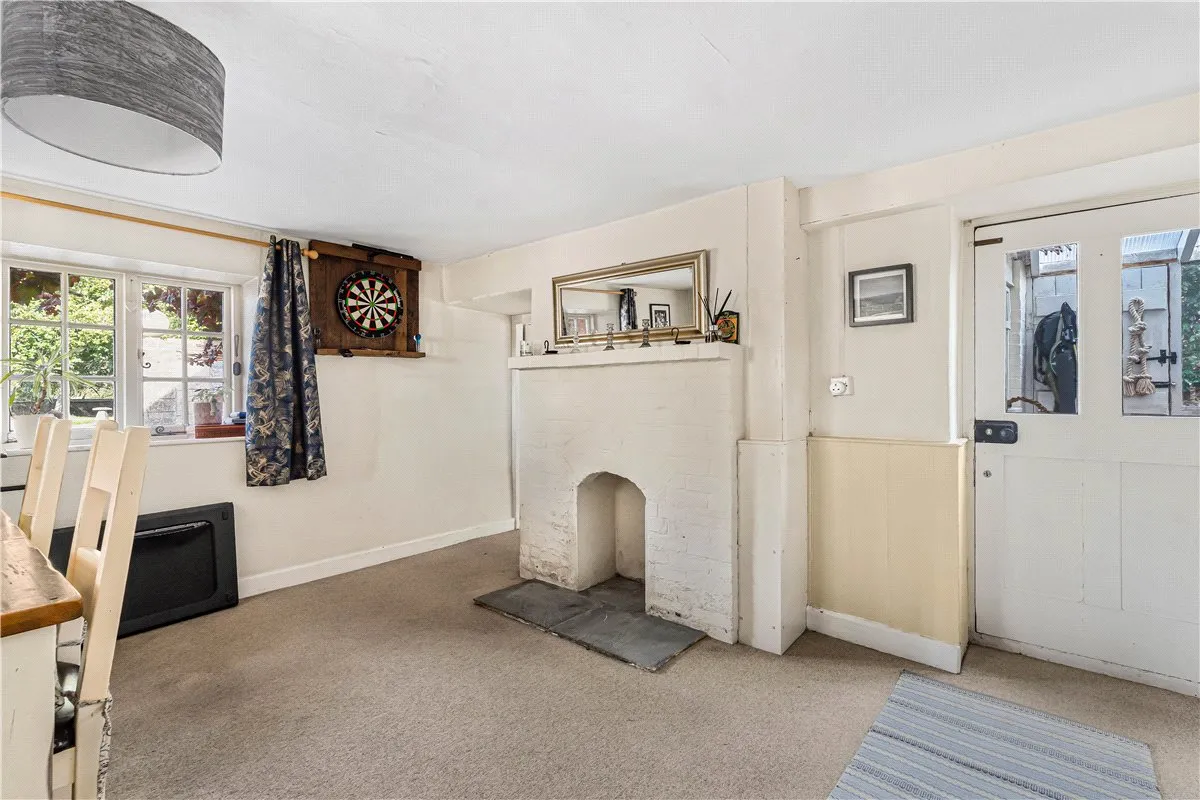 East Kennett, Marlborough, SN8, photo 5
