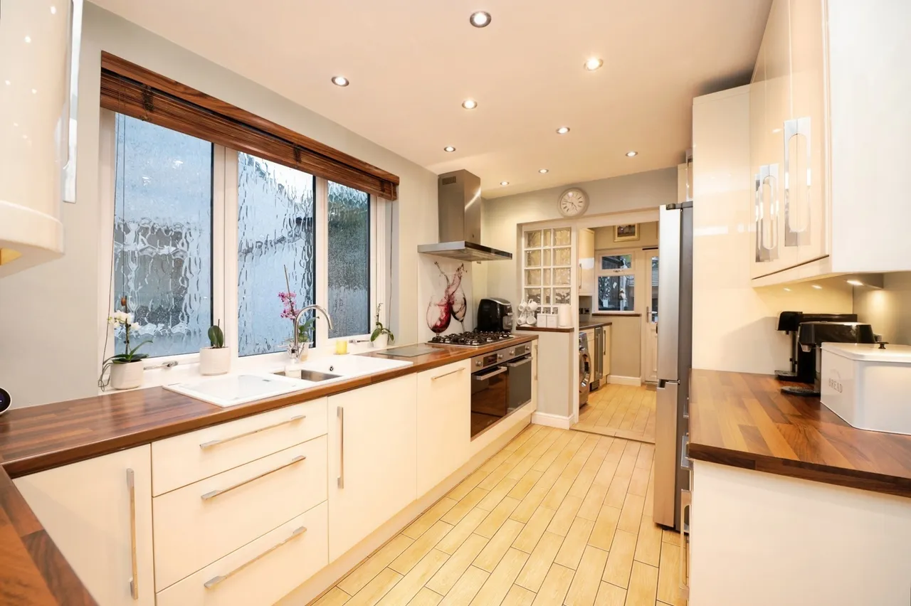 Redden Court Road, Romford, RM3, photo 6