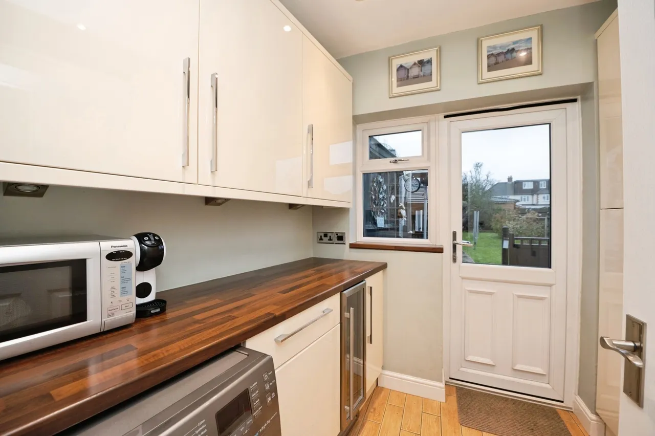 Redden Court Road, Romford, RM3, photo 9
