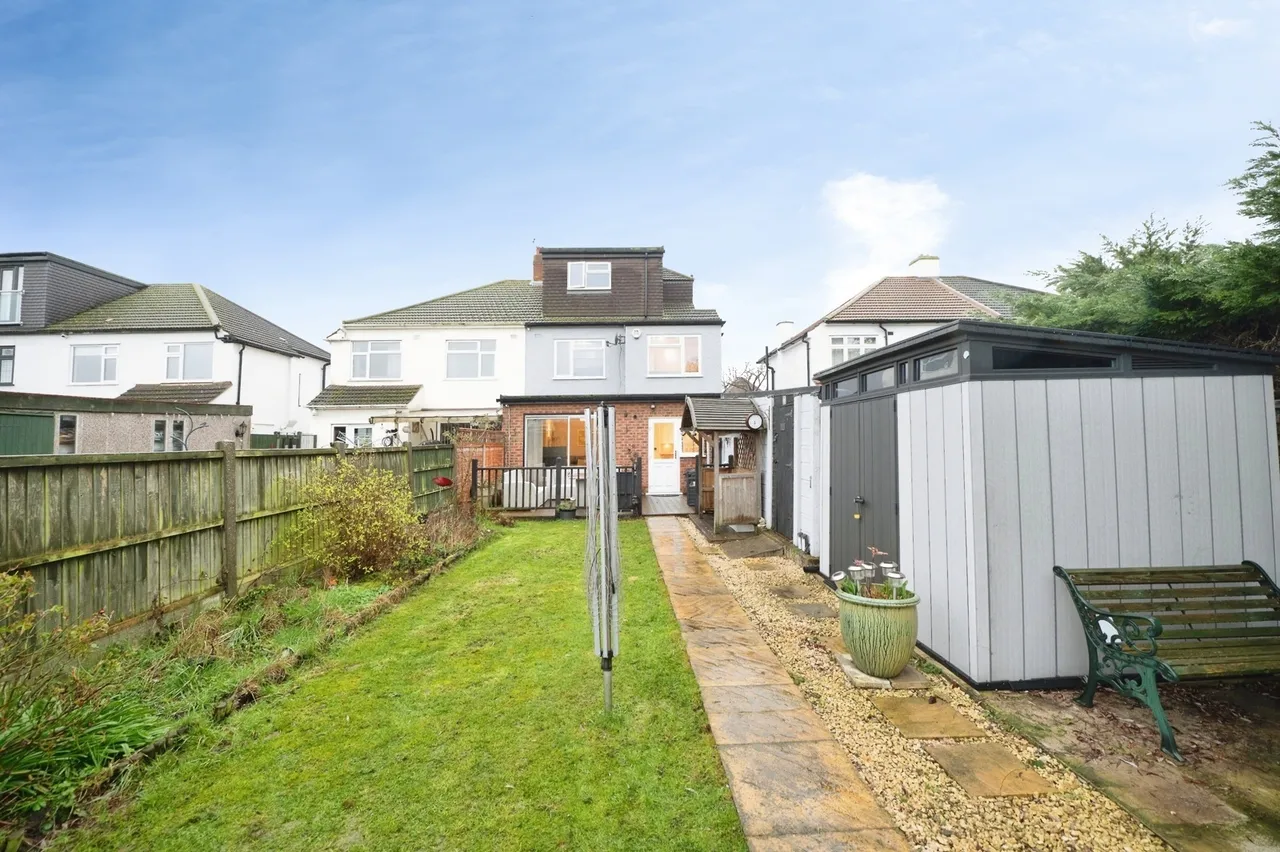 Redden Court Road, Romford, RM3, photo 2