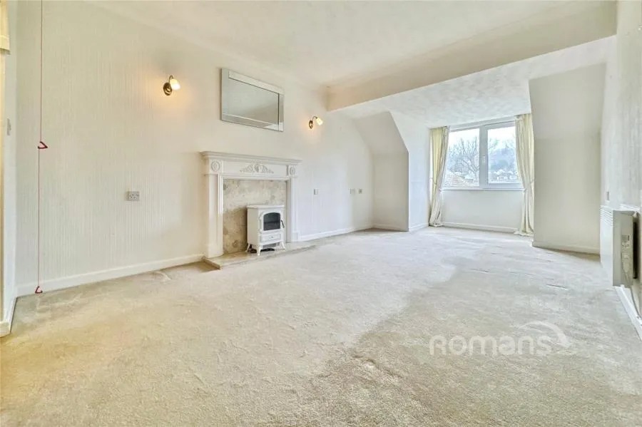 High Street, Sandhurst, GU47, photo 2